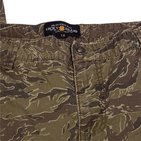 lucky BRAND Camo Pants Green Distressed Clover Leaf Kid's Girl's Size 16 - Picture 6 of 8